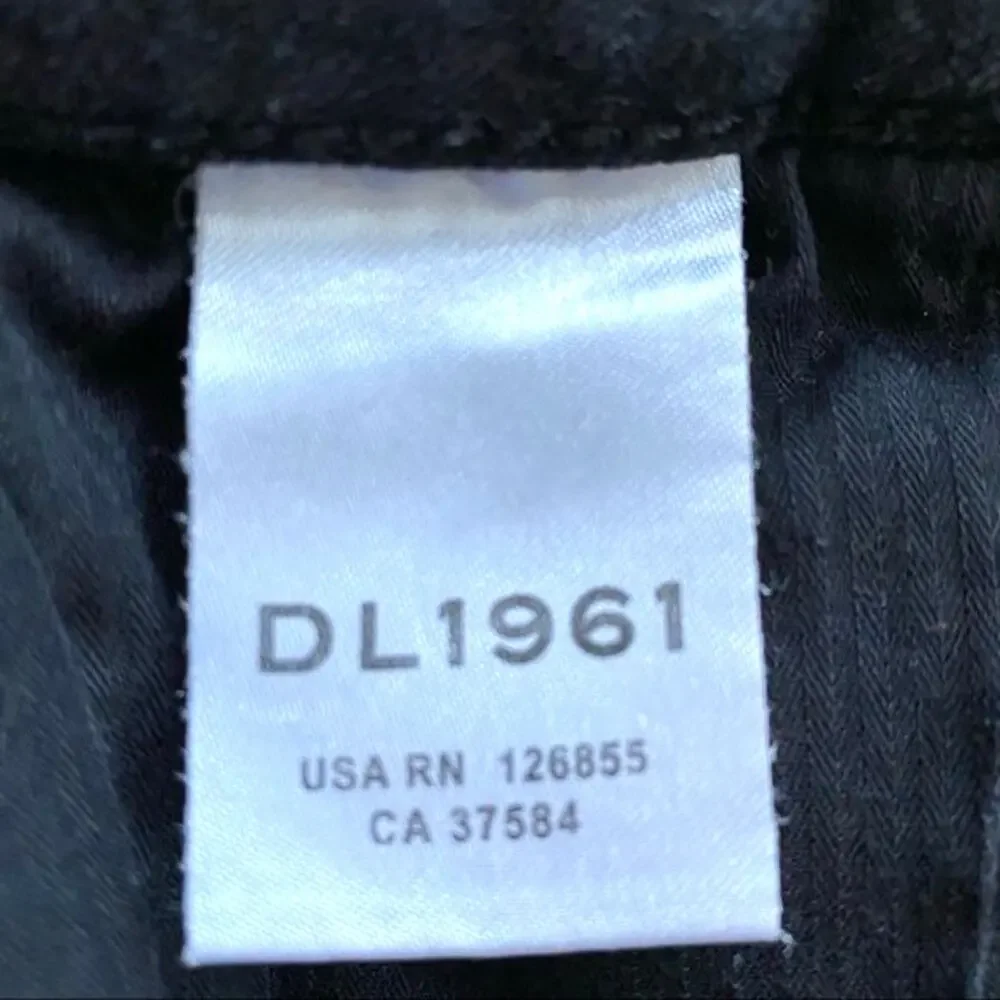DL1961 Farrow High Rise Raw Frayed Hem Cropped Jeans Size 26